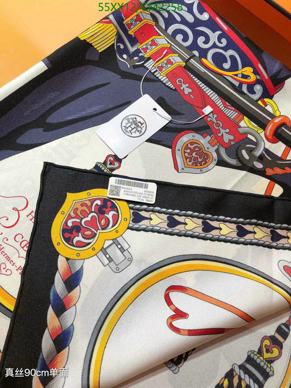 Hermes-Scarf Code: CM2258 $: 55USD