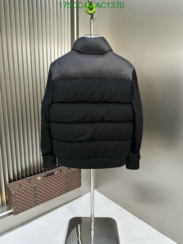 Moncler-Down jacket Women Code: AC1370 $: 175USD