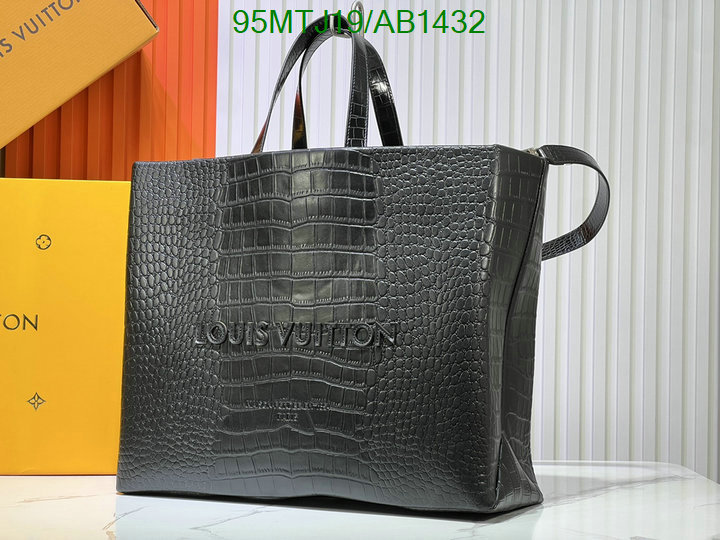 LV-Bag-4A Quality Code: AB1432 $: 95USD