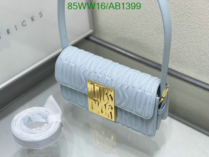 Dior-Bag-4A Quality Code: AB1399 $: 85USD