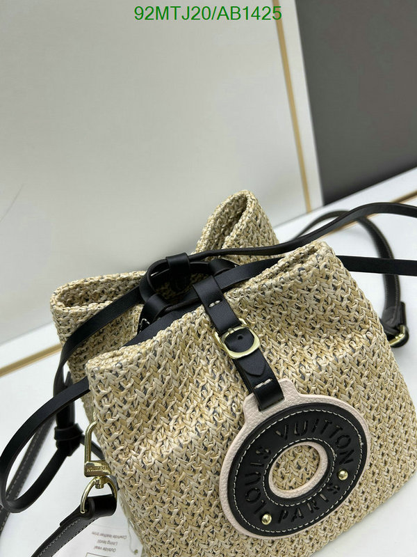 LV-Bag-4A Quality Code: AB1425 $: 92USD