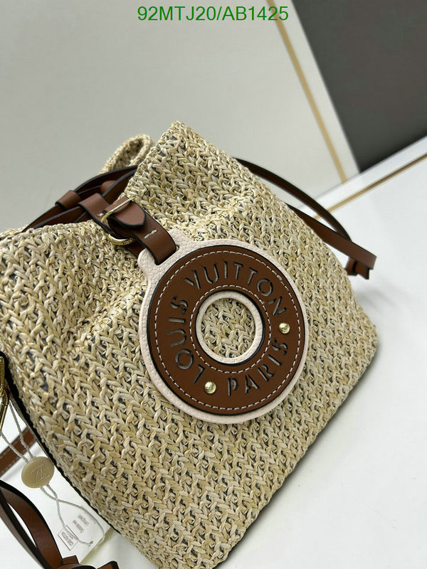 LV-Bag-4A Quality Code: AB1425 $: 92USD