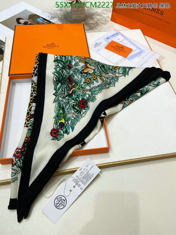 Hermes-Scarf Code: CM2227 $: 55USD