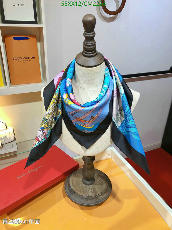 Ferragamo-Scarf Code: CM2224 $: 55USD