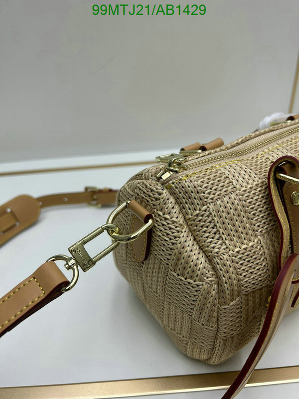 LV-Bag-4A Quality Code: AB1429 $: 99USD