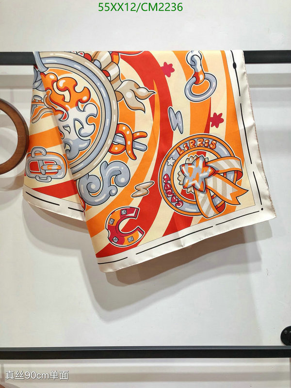 Hermes-Scarf Code: CM2236 $: 55USD