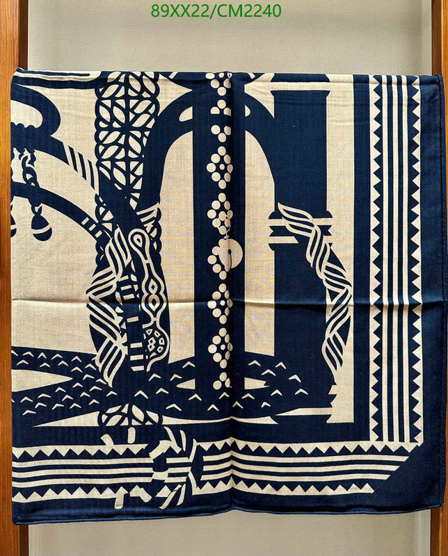 Hermes-Scarf Code: CM2240 $: 89USD