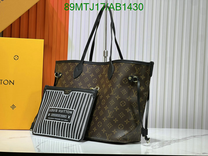 LV-Bag-4A Quality Code: AB1430 $: 89USD