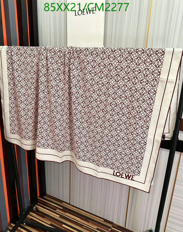 Loewe-Scarf Code: CM2277 $: 85USD