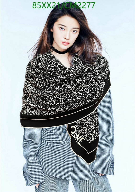 Loewe-Scarf Code: CM2277 $: 85USD