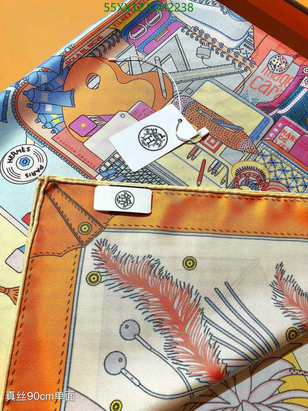 Hermes-Scarf Code: CM2238 $: 55USD