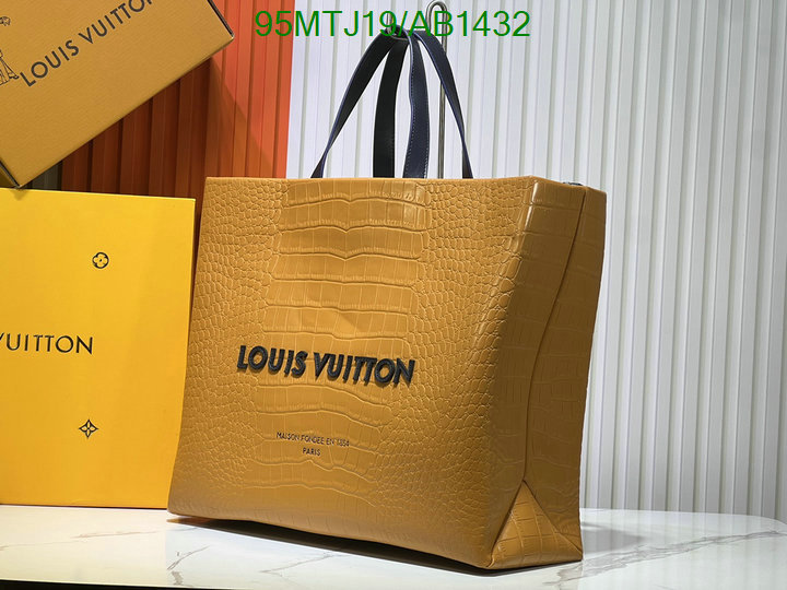 LV-Bag-4A Quality Code: AB1432 $: 95USD