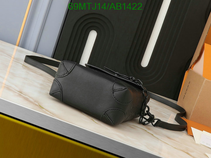 LV-Bag-4A Quality Code: AB1422 $: 69USD