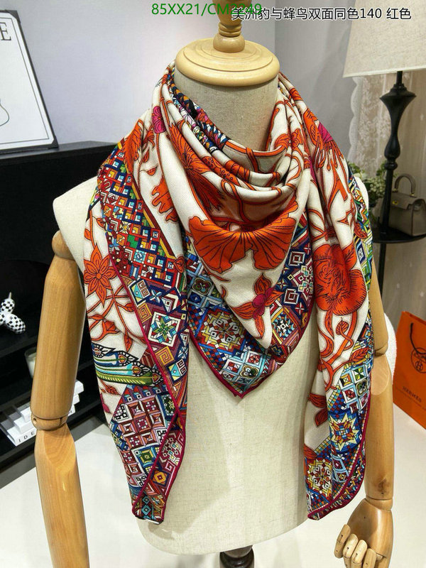 Hermes-Scarf Code: CM2249 $: 85USD