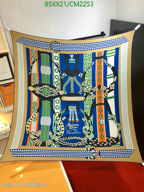 Hermes-Scarf Code: CM2253 $: 85USD