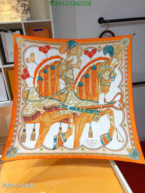 Hermes-Scarf Code: CM2258 $: 55USD