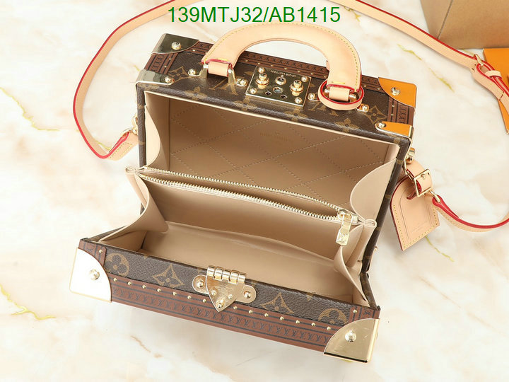 LV-Bag-4A Quality Code: AB1415 $: 139USD