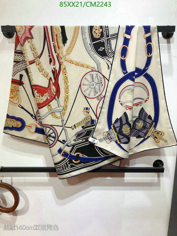 Hermes-Scarf Code: CM2243 $: 85USD