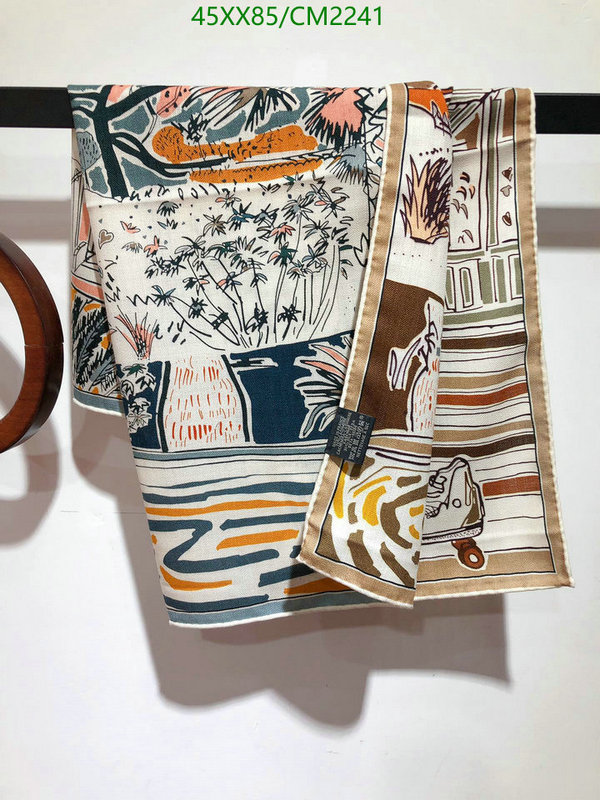 Hermes-Scarf Code: CM2241 $: 45USD