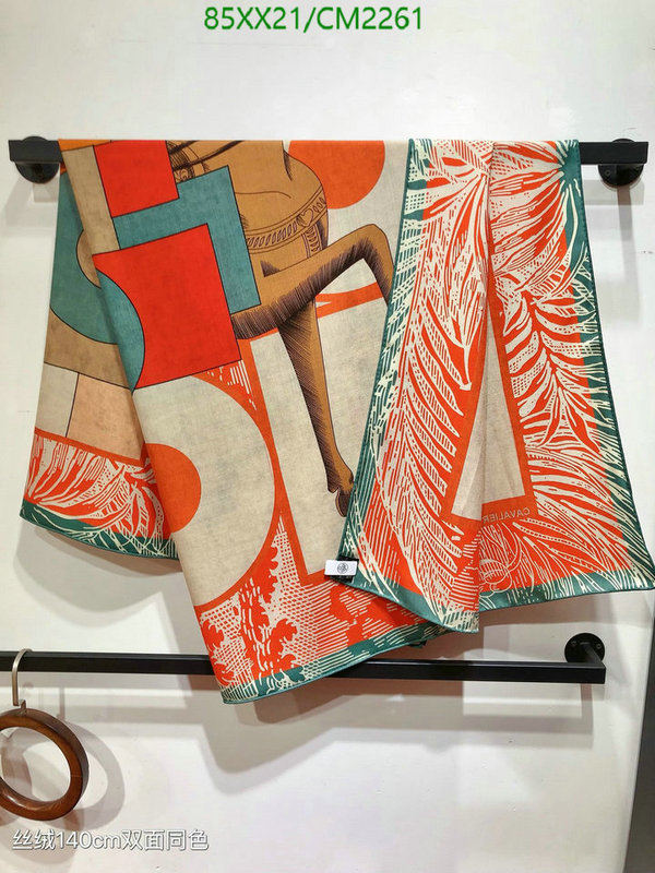 Hermes-Scarf Code: CM2261 $: 85USD