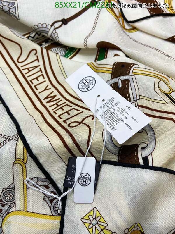 Hermes-Scarf Code: CM2231 $: 85USD