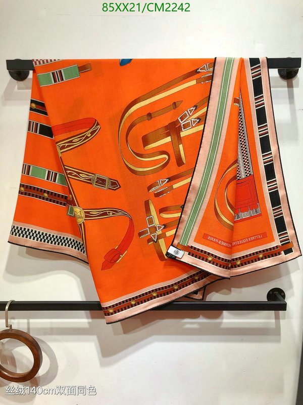 Hermes-Scarf Code: CM2242 $: 85USD