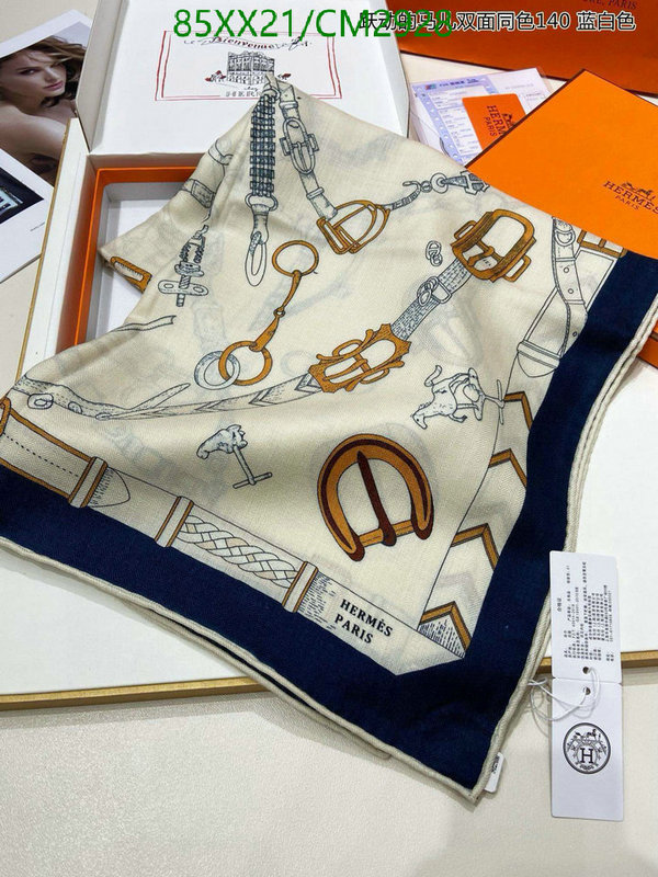 Hermes-Scarf Code: CM2928 $: 85USD