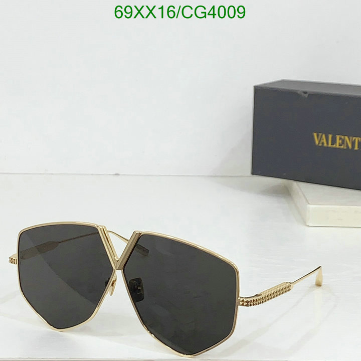 Valentino-Glasses Code: CG4009 $: 69USD