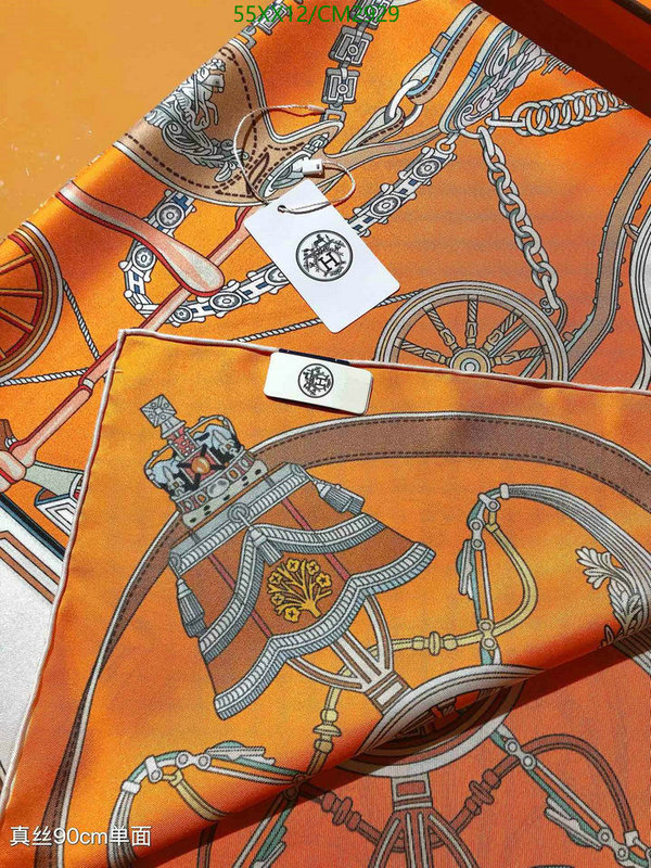 Hermes-Scarf Code: CM2929 $: 55USD