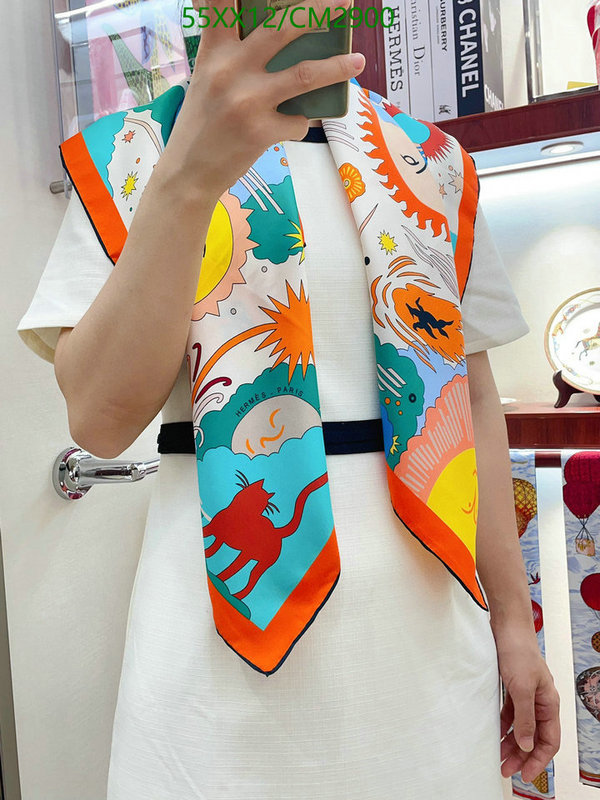 Hermes-Scarf Code: CM2900 $: 55USD