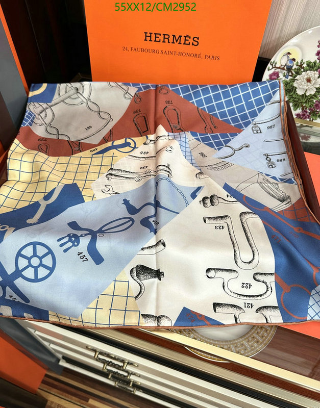 Hermes-Scarf Code: CM2952 $: 55USD