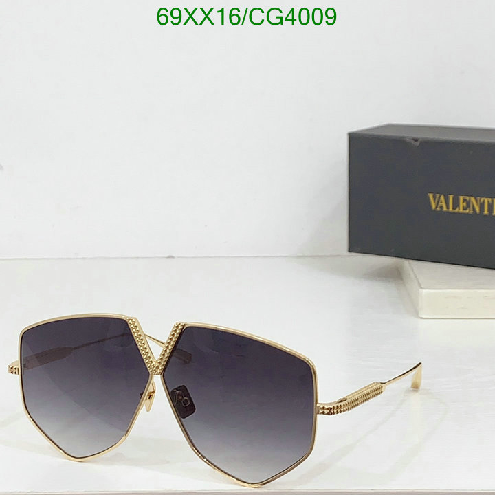 Valentino-Glasses Code: CG4009 $: 69USD