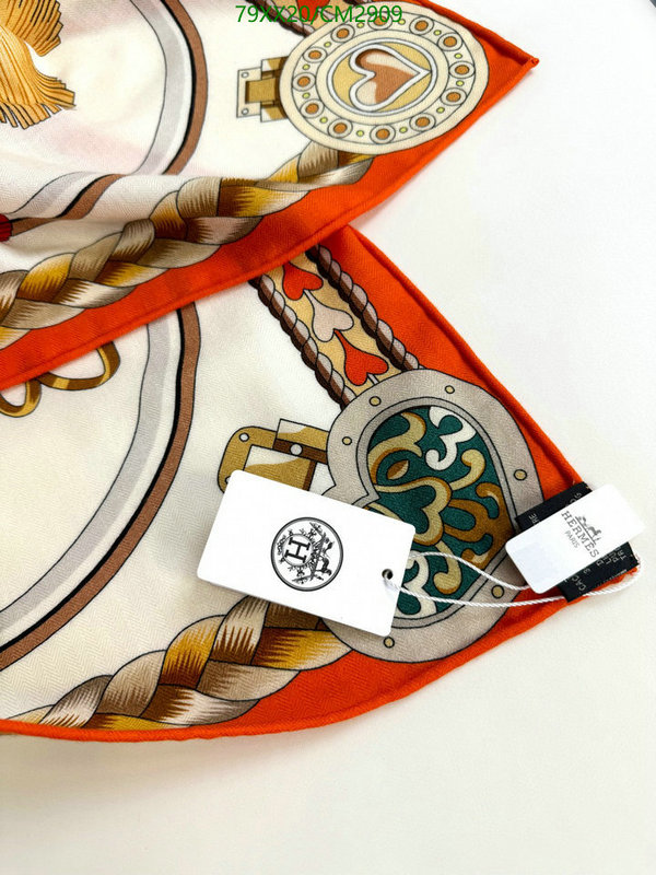 Hermes-Scarf Code: CM2909 $: 79USD