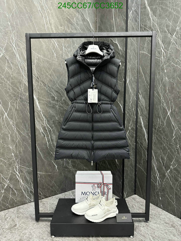 Moncler-Down jacket Women Code: CC3652 $: 245USD