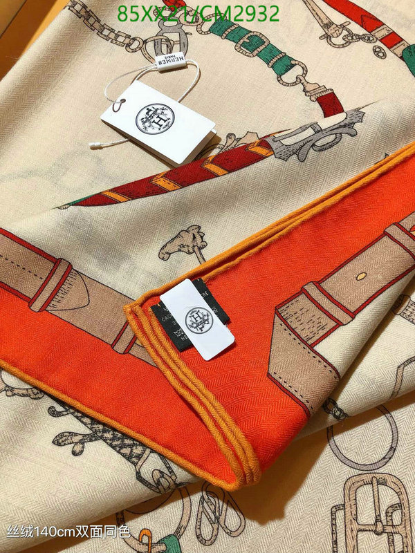 Hermes-Scarf Code: CM2932 $: 85USD