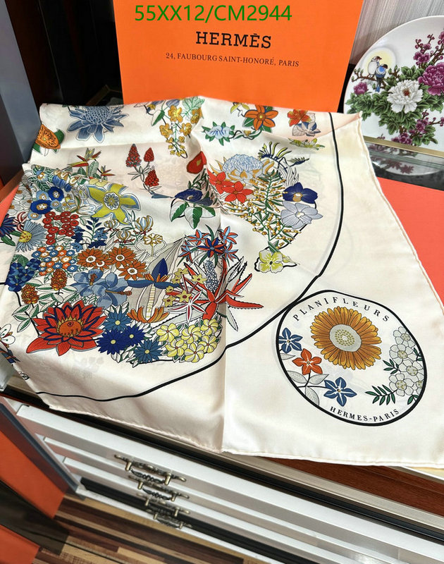 Hermes-Scarf Code: CM2944 $: 55USD