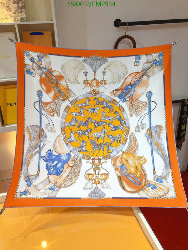 Hermes-Scarf Code: CM2934 $: 55USD