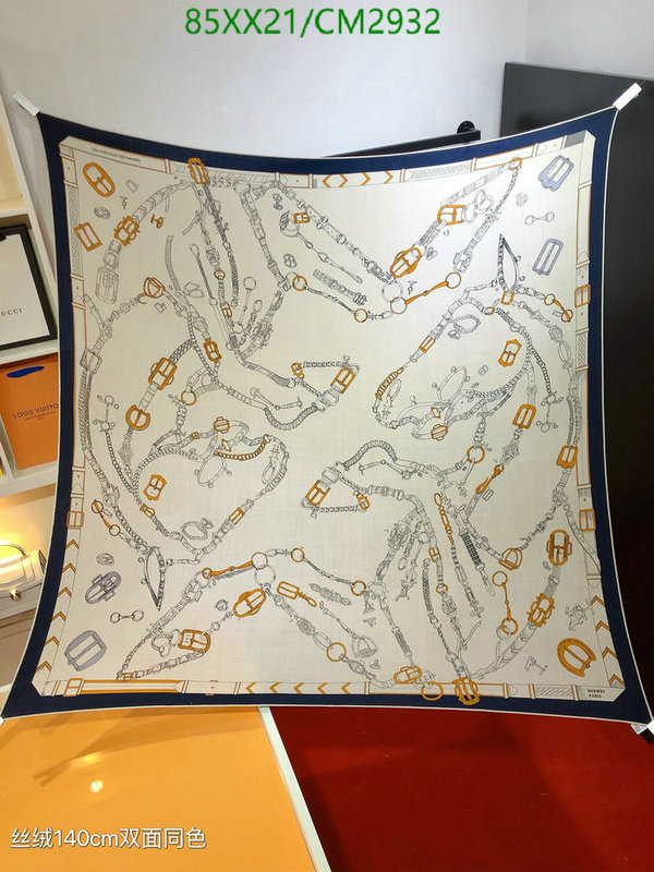 Hermes-Scarf Code: CM2932 $: 85USD