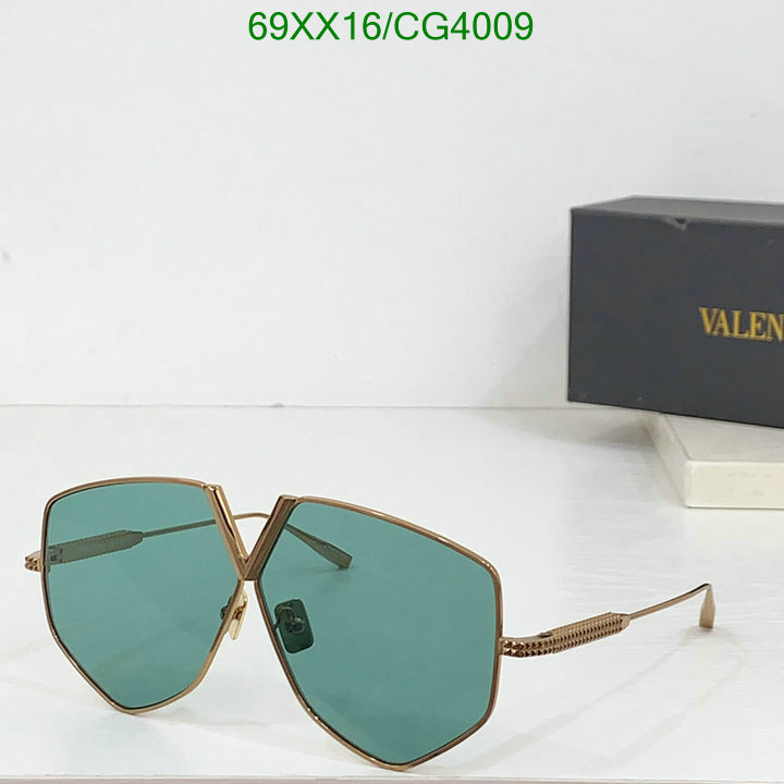 Valentino-Glasses Code: CG4009 $: 69USD