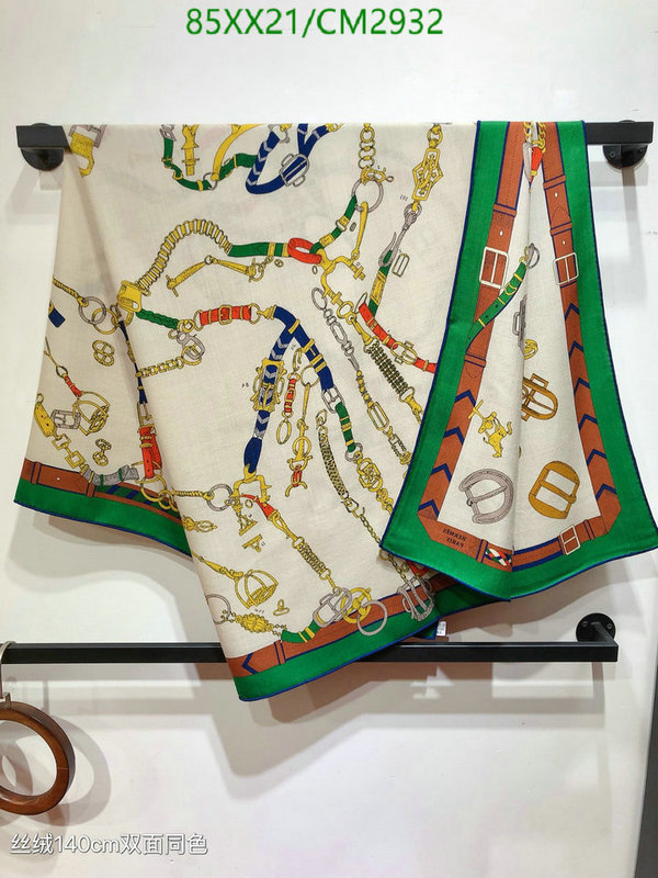 Hermes-Scarf Code: CM2932 $: 85USD