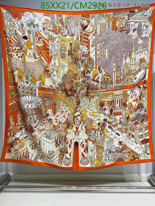 Hermes-Scarf Code: CM2926 $: 85USD