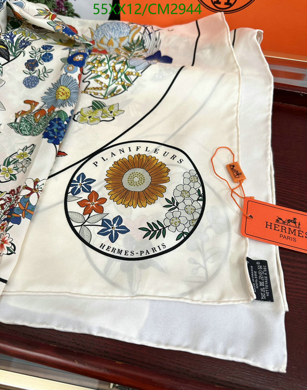 Hermes-Scarf Code: CM2944 $: 55USD