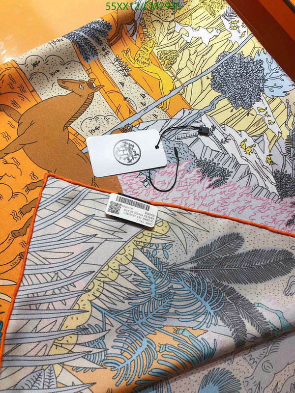 Hermes-Scarf Code: CM2935 $: 55USD