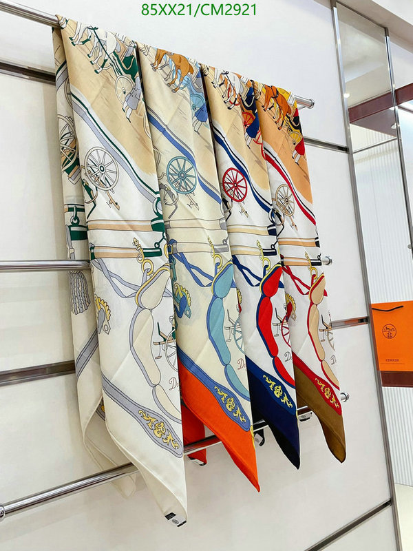 Hermes-Scarf Code: CM2921 $: 85USD