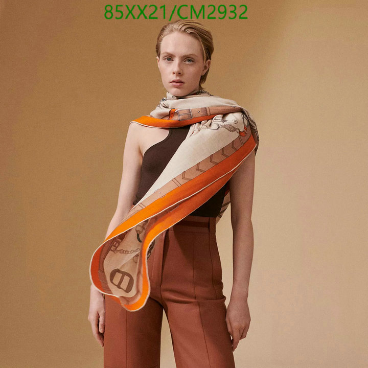 Hermes-Scarf Code: CM2932 $: 85USD