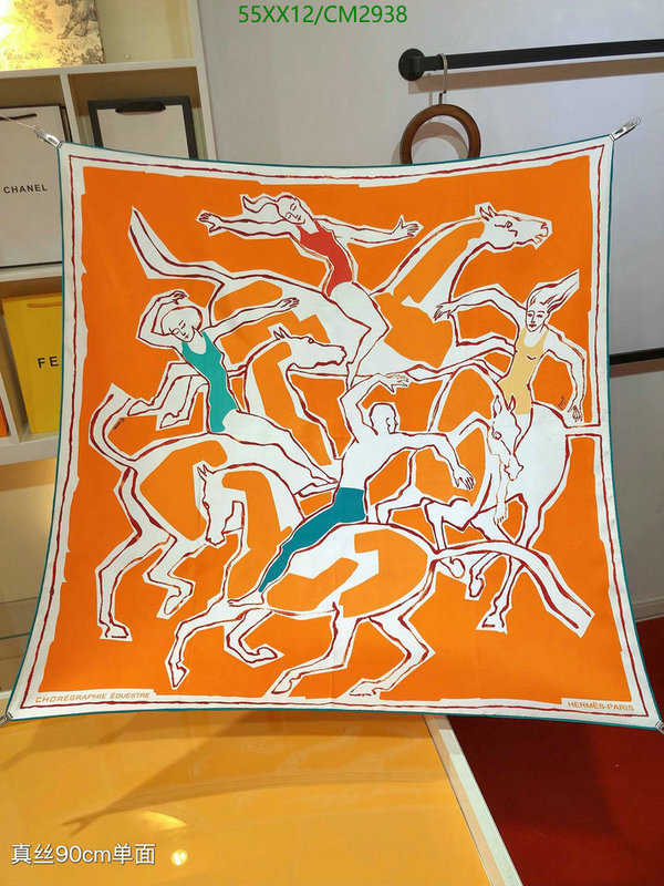 Hermes-Scarf Code: CM2938 $: 55USD