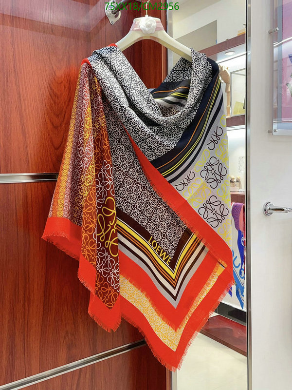 Loewe-Scarf Code: CM2956 $: 75USD