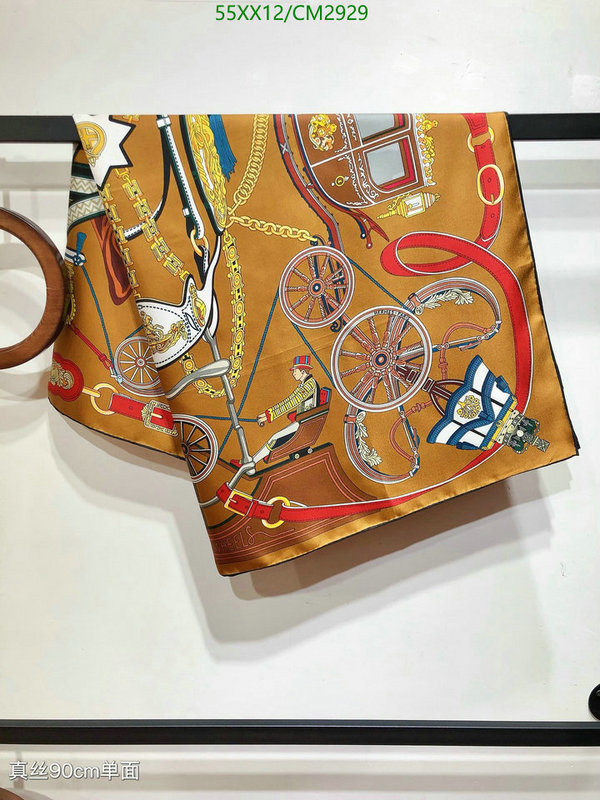 Hermes-Scarf Code: CM2929 $: 55USD