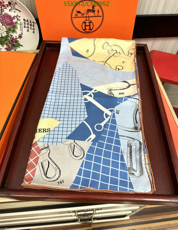 Hermes-Scarf Code: CM2952 $: 55USD