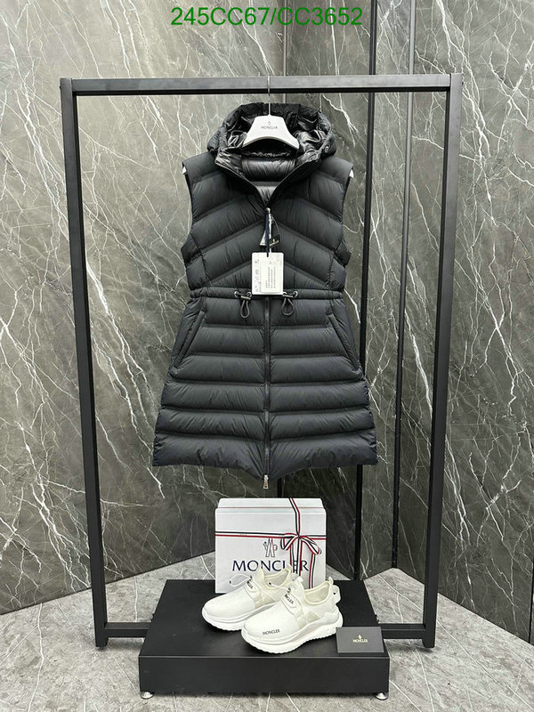 Moncler-Down jacket Women Code: CC3652 $: 245USD